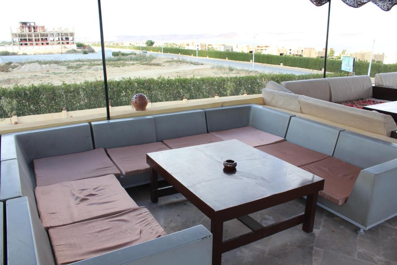 Lake House By Tunisia Green Resort Qaryat at Ta'mir as Siyahiyah Exteriör bild