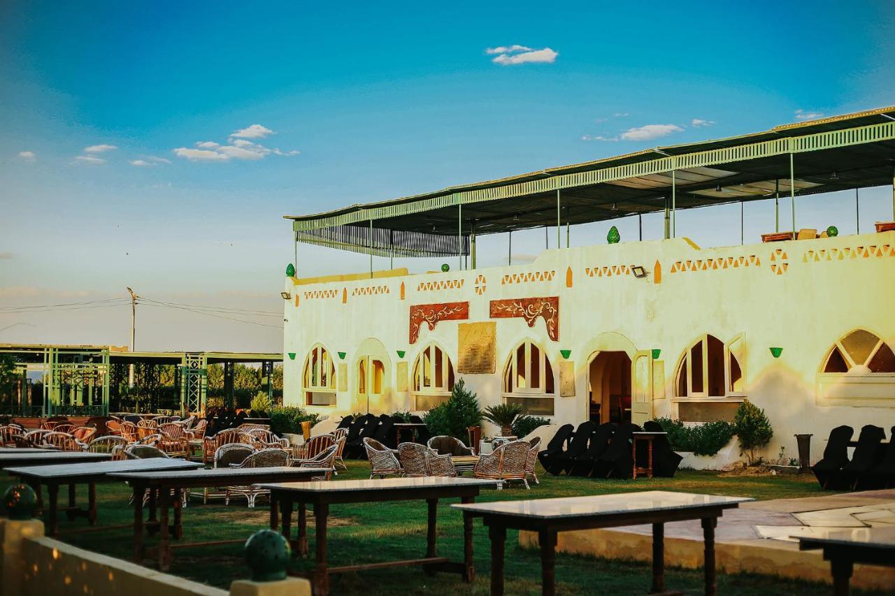 Lake House By Tunisia Green Resort Qaryat at Ta'mir as Siyahiyah Exteriör bild